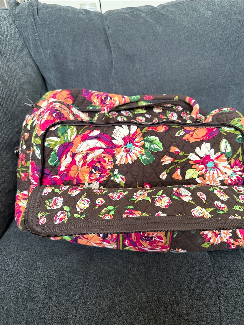 Gorgeous Vera Bradley Chocolate Floral Quilted Travel Tote - Picture 4 of 5